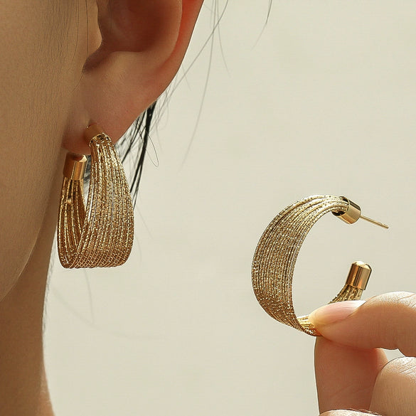 Elegant Simple Multi Layer Brushed Metal C Shaped Geometric Earrings With Electroplating Treatment