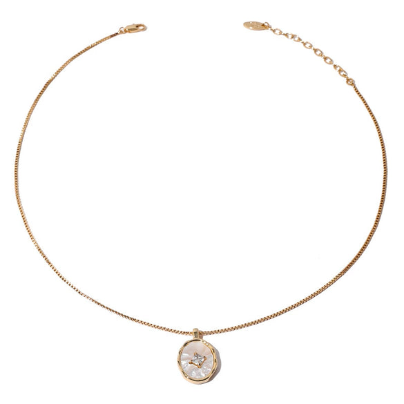 Elegant Women's Copper Necklace With Brass Gold Plated Natural Mother Of Pearl Butterfly Shell Pendant And Micro Inlaid Zircon Snake Bone Chain