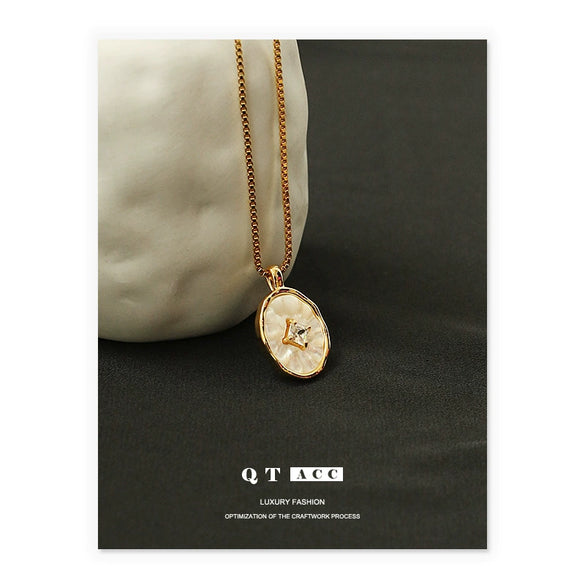 Elegant Women's Copper Necklace With Brass Gold Plated Natural Mother Of Pearl Butterfly Shell Pendant And Micro Inlaid Zircon Snake Bone Chain