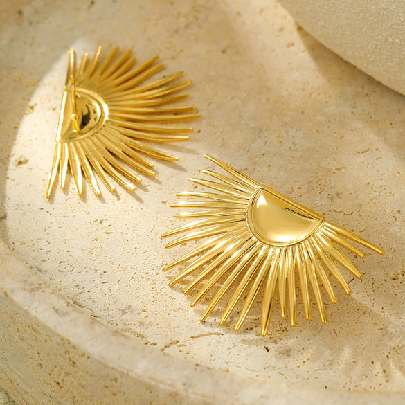 Elegant Women's Vintage Stainless Steel Half Sunflower Earrings With Electroplating