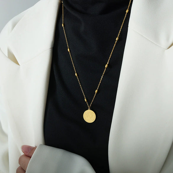 Embossed Portrait Round Pendant Necklace Titanium Steel Electroplated Jewelry For Women