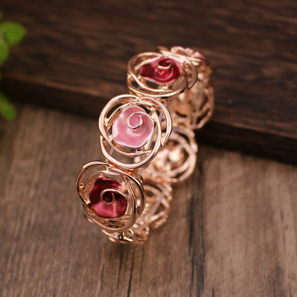 Enamel Hollow Rose Stretch Bracelet For Ladies Zinc Alloy With Painting Oil Treatment Original Design Plant Flowers Style