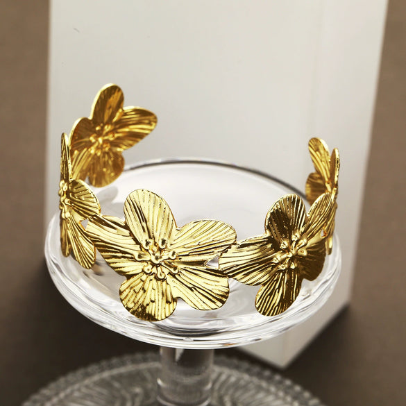 Exaggerated Creative Geometric Flower Opening Iron Gold Mosaic Bracelet For Women With Electroplating