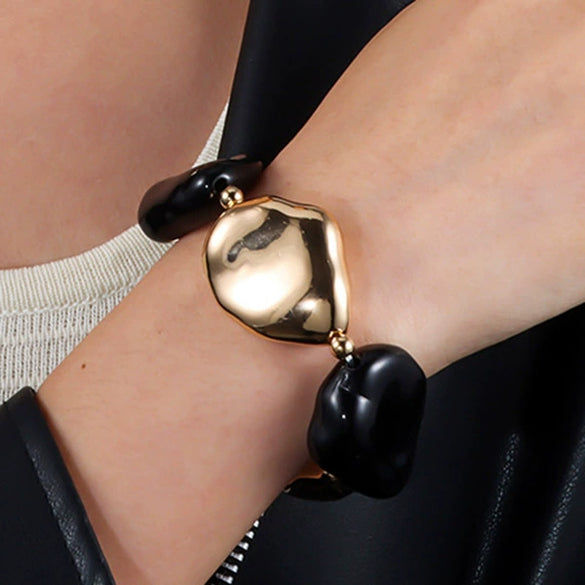 Exaggerated Elastic Gold Bracelet Handmade With Pearls And Geometric Pattern For Women