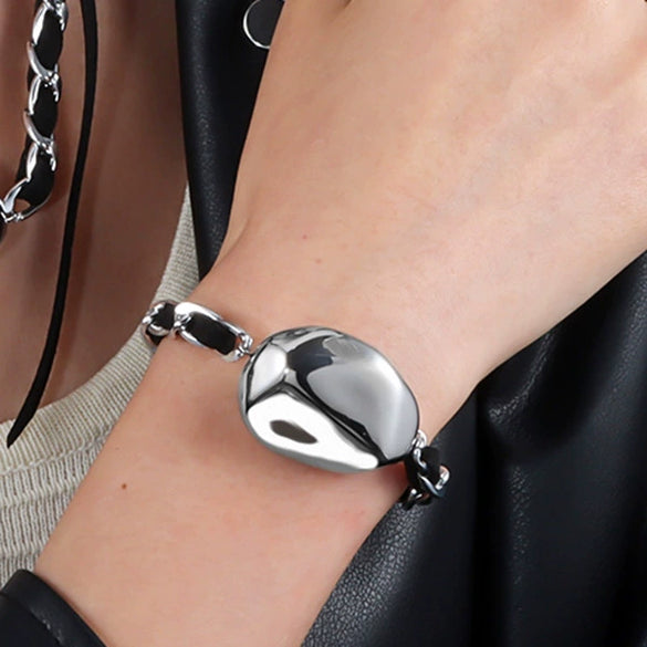 Exaggerated Elastic Gold Bracelet Handmade With Pearls And Geometric Pattern For Women