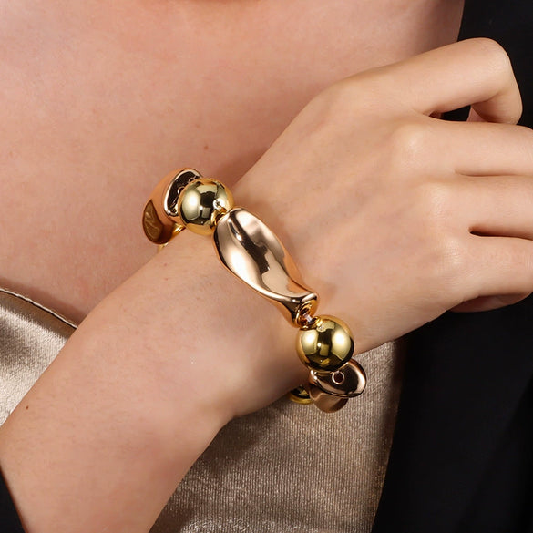 Exaggerated Elastic Gold Bracelet Handmade With Pearls And Geometric Pattern For Women