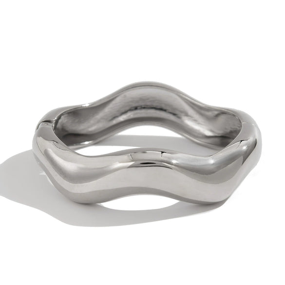 Exaggerated Geometric Metal Electroplated Irregular Wave Wide Spring Bracelet