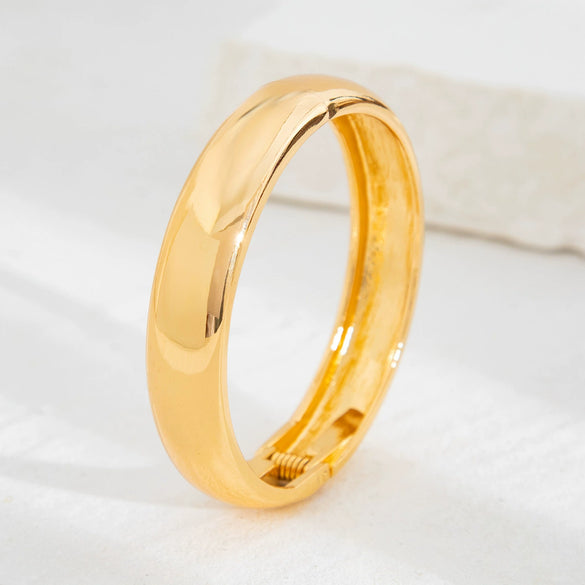 Exaggerated Geometric Metal Electroplated Irregular Wave Wide Spring Bracelet