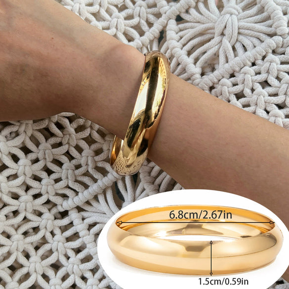 Exaggerated Geometric Round Wide Metal Bracelet With Electroplating