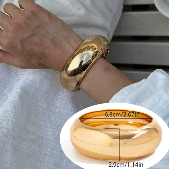 Exaggerated Geometric Round Wide Metal Bracelet With Electroplating