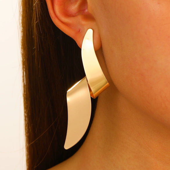 Exaggerated Glossy Twisted Tassel Geometric Iron Earrings For Women With Electroplating