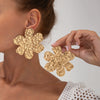 Exaggerated Hammered Metal Flower Geometric Pendant Clavicle Necklace Iron Alloy Material With Electroplating