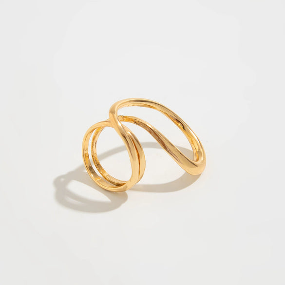 Exaggerated Irregular Curve Smooth Alloy Bracelet With Electroplating