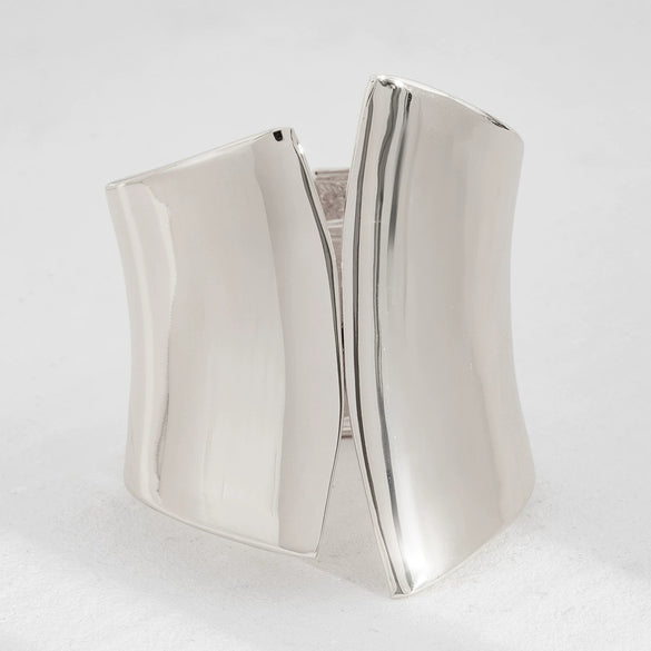 Exaggerated Irregular Smooth Zinc Alloy Electroplated Bracelet