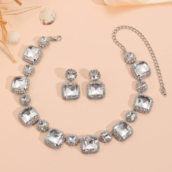 Exaggerated Luxury Artificial Crystal Snake Bone Chain Earrings Necklace Set With Fashion Ol And Geometric Style