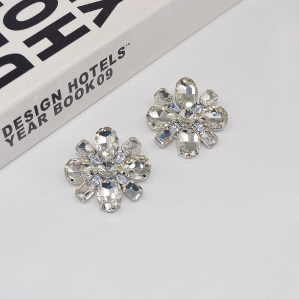 Exaggerated Oversized Alloy And Artificial Crystal Flower Necklace For Women