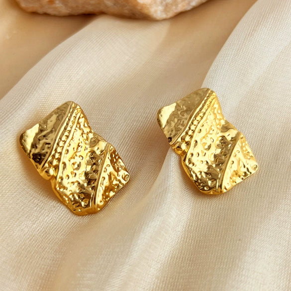 Exaggerated Personality Stainless Steel Geometric Heart Design Sense Electroplated Earrings For Women
