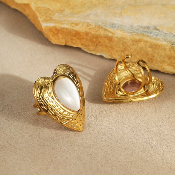 Exaggerated Retro Love Titanium Steel And Stainless Steel Open Ring With Cat's Eye Stone Electroplated Bracelet For Women Light Luxury Style