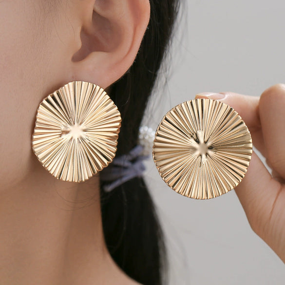 Exaggerated Round Pleated Metal Geometric Stud Earrings Gold Plated For Women