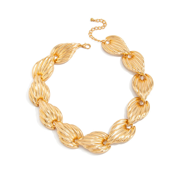 Exaggerated Specialshaped Shell Splicing Clavicle Necklace Alloy 925 Silver Geometric Metal Texture Electroplating