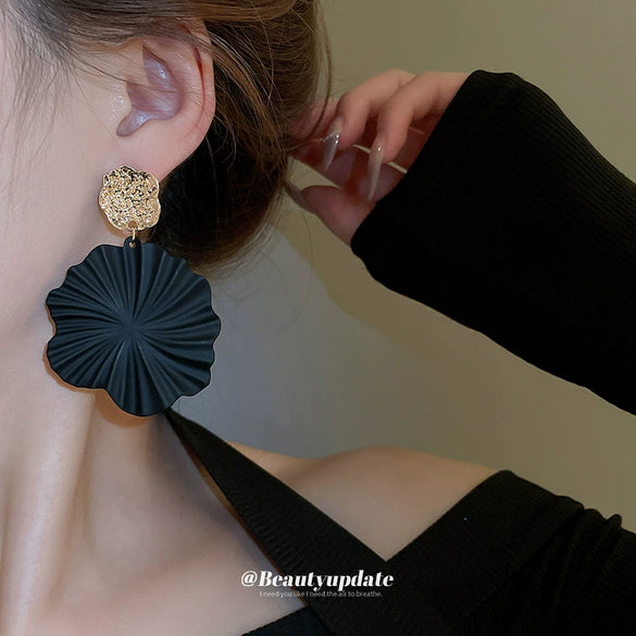 Exaggerated Spiral Flower Pendant Earrings Silver Needle Alloy Electroplated For Women High End Retro Style