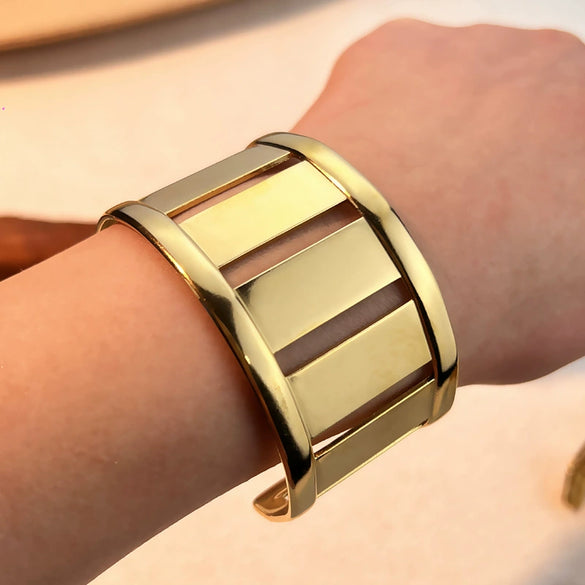 Exaggerated Stainless Steel Electroplated Retro Geometric Bracelet For Women