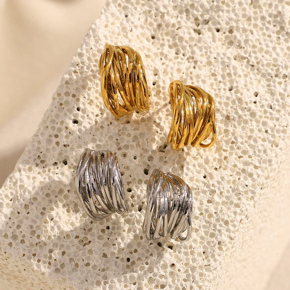 Exaggerated Temperament Double Ring Stitching Women's Earrings In Stainless Steel With 18K Gold Plated Flower Pattern And Electroplating Process