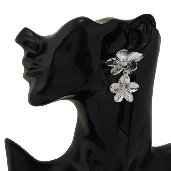 Exaggerated Trendy Alloy Flower Ear Clip Earrings With Electroplating For Women