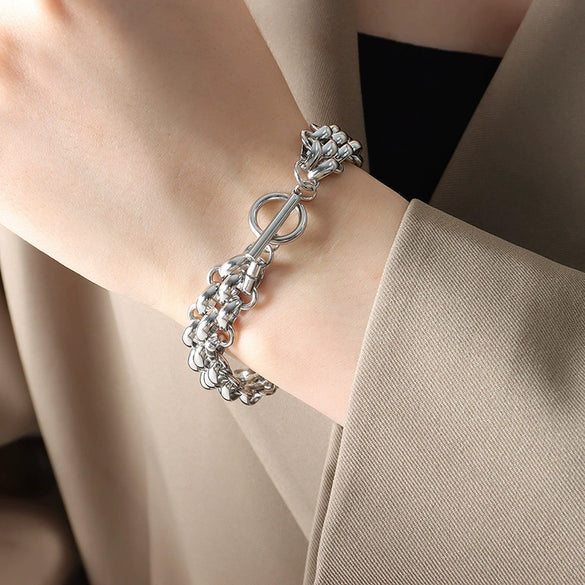 Exaggerated Trendy Cool Elegant Women's Jewelry Set With Buckle Design Thick Chain Titanium Steel Gold Plated Necklace And Bracelet