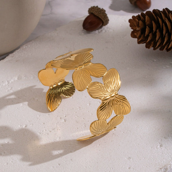 Exaggerated Widefaced Golden Butterfly Stitching Stainless Steel Electroplated Bracelet Jewelry Accessories