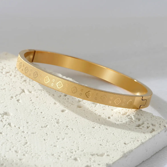 Fairy Style Casual Flower Titanium Steel Bangle In Bulk