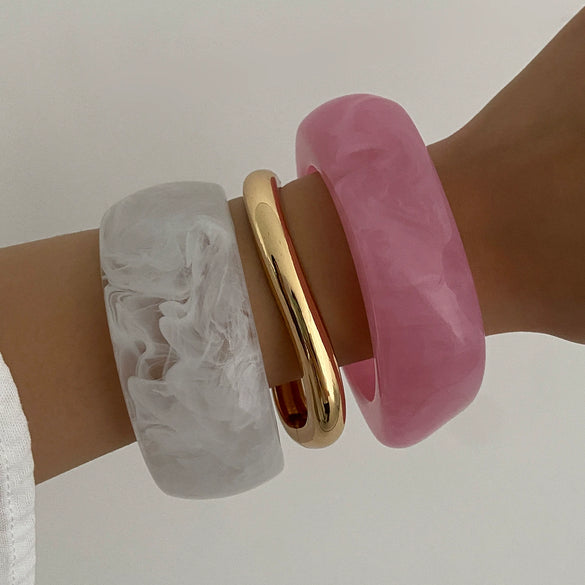 Fashion Acrylic And Alloy Wide Bracelet For Women With Smudged Texture Geometric Asymmetrical Design And Electroplating
