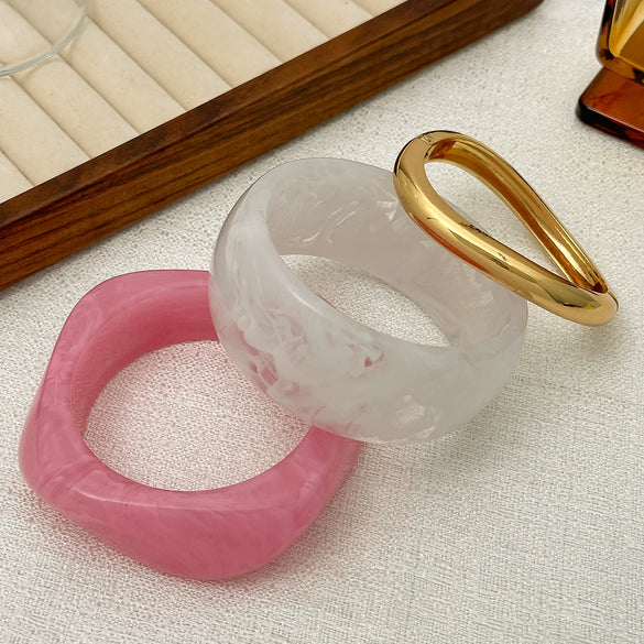 Fashion Acrylic And Alloy Wide Bracelet For Women With Smudged Texture Geometric Asymmetrical Design And Electroplating