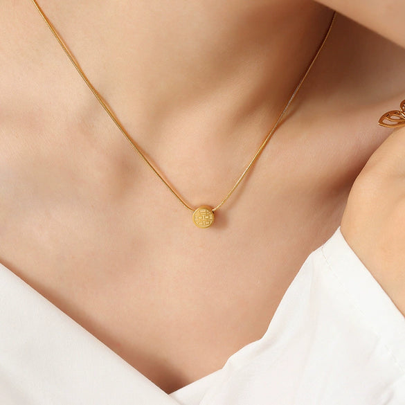 Fashion Allmatch Doublesided Fuxi Character Sliding Pendant Necklace With Titanium Steel 18K Gold Plated Snake Bone Chain Geometric Pattern Electroplated