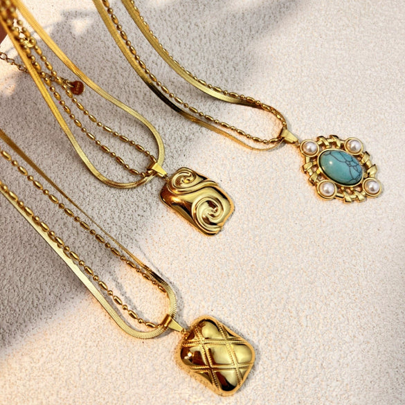 Fashion Allmatch Stainless Steel And Titanium Steel Ushaped Pendant Necklace With Vacuum Electroplated Retro Style