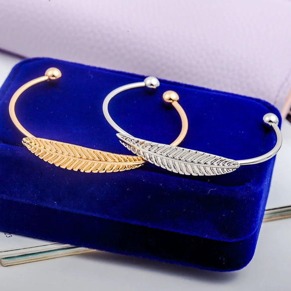 Fashion Alloy Leaf Open Cuff Bracelet Electroplated Plant Style Jewelry For Women