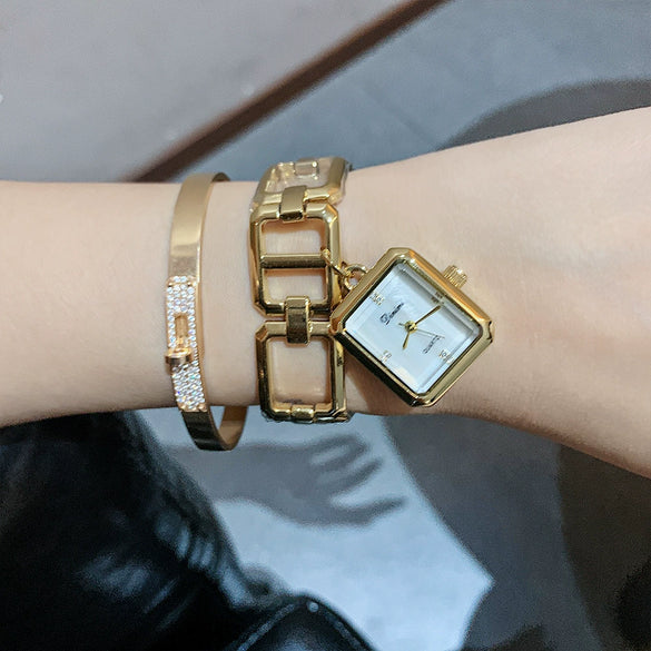 Fashion Alloy Square Hollow Bracelet Quartz Watch With Rhinestones And Retro Temperament For Female