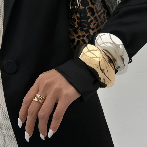 Fashion Bracelets Alloy Asymmetrical Exaggerated Simple Versatile Electroplating