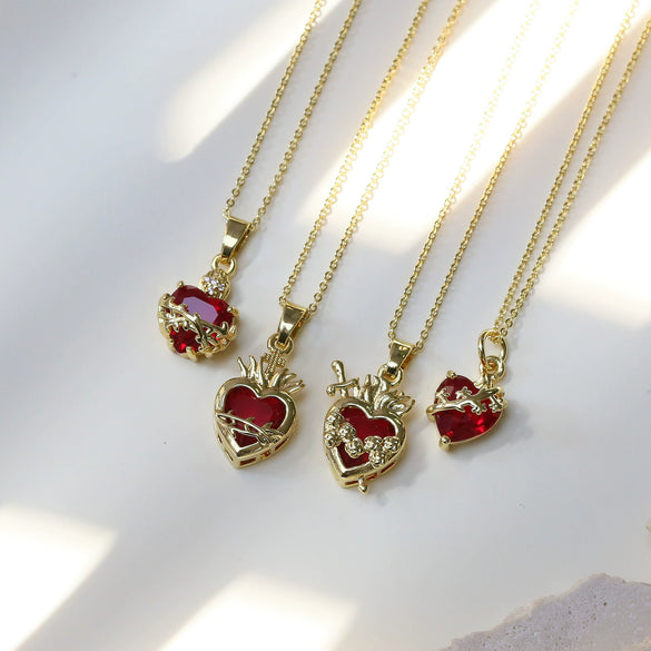 Fashion Brass Heartshaped Pendant Clavicle Chain Jewelry With Electroplating For Women