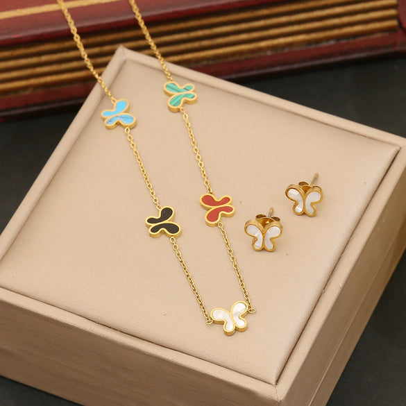 Fashion Butterfly Insect Pattern Stainless Steel Clavicle Chain Necklace Suit With Electroplating Treatment