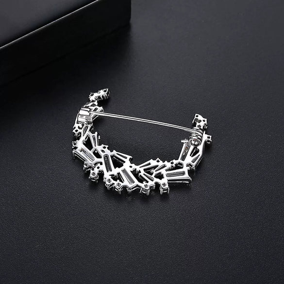 Fashion Copper Brooch Pin Geometric Crescent Design With Inlaid Zircon Electroplated Clothing Accessory For Women