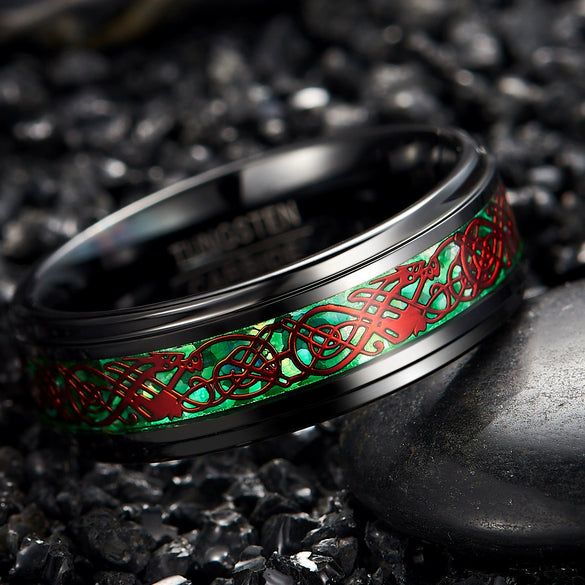 Fashion Creative Red And Green Carbon Fiber And Stainless Steel Dragon Ring With Geometric Style