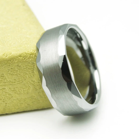 Fashion Creative Silver Triangle Trimming Stainless Steel Ring
