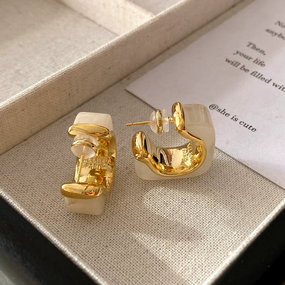 Fashion Elegant French Amber Earrings Light Luxury Highend Retro Brown U Shape Plastic Resin Earrings For Women