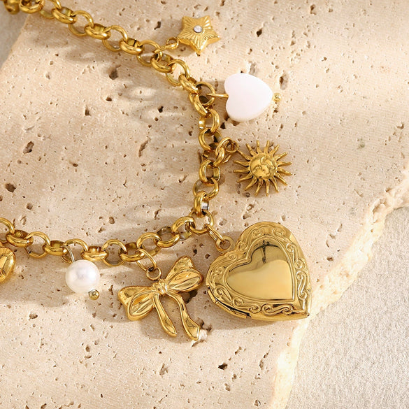 Fashion Elegant Light Luxury Hand Jewelry Stainless Steel 18K Gold Plated Love Heart Shape Butterfly Pendant Bracelet With Electroplating