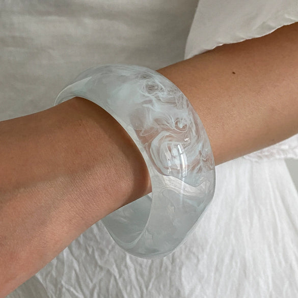 Fashion Exaggerated Asymmetrical Resin Bracelet Dopamine Colorful Polish Ladies Jewelry