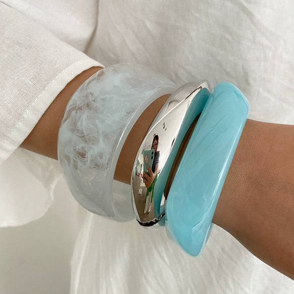 Fashion Exaggerated Asymmetrical Resin Bracelet Dopamine Colorful Polish Ladies Jewelry