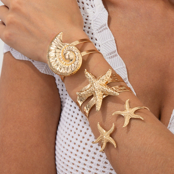 Fashion Exaggerated Starfish And Conch Iron Open Bracelet With Electroplating Animal Vacation Style