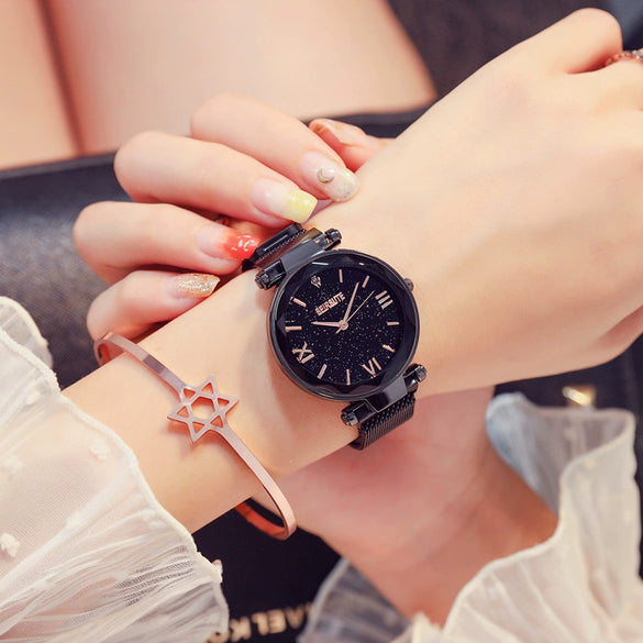 Fashion Female Alloy And Stainless Steel Round Dial Magnet Watch