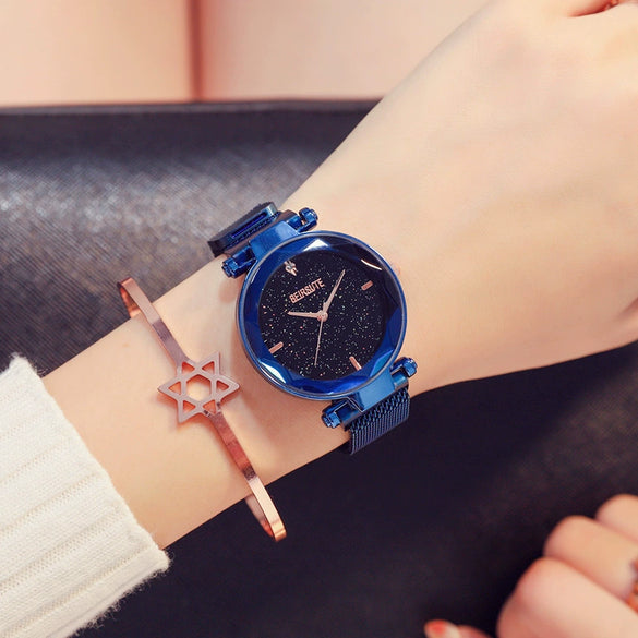 Fashion Female Alloy And Stainless Steel Round Dial Magnet Watch